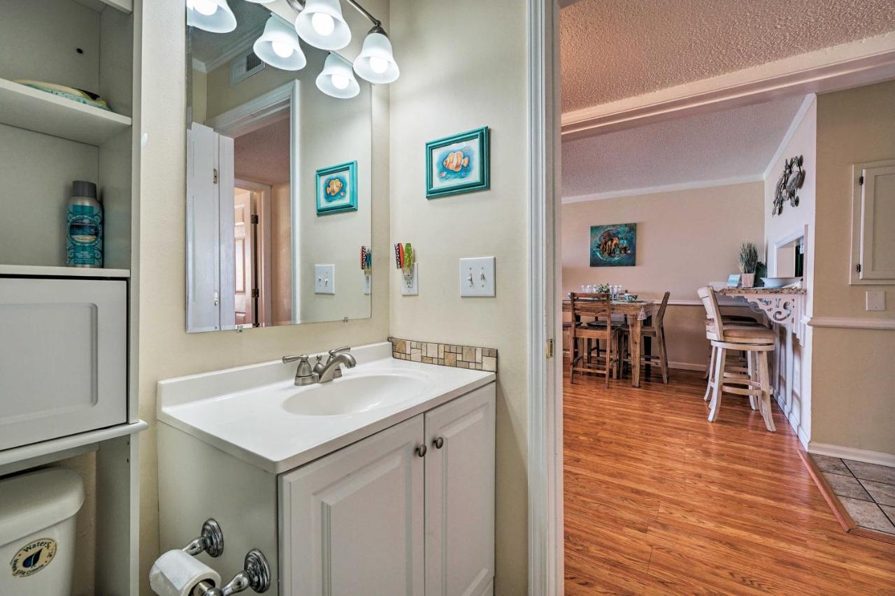 Breezy Beach Retreat With 180-Degree Ocean Views! Apartman Carolina Beach Kültér fotó