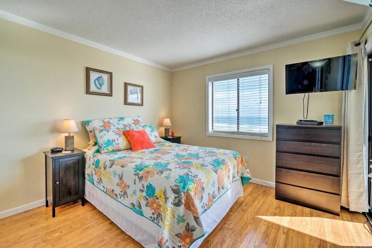 Breezy Beach Retreat With 180-Degree Ocean Views! Apartman Carolina Beach Kültér fotó