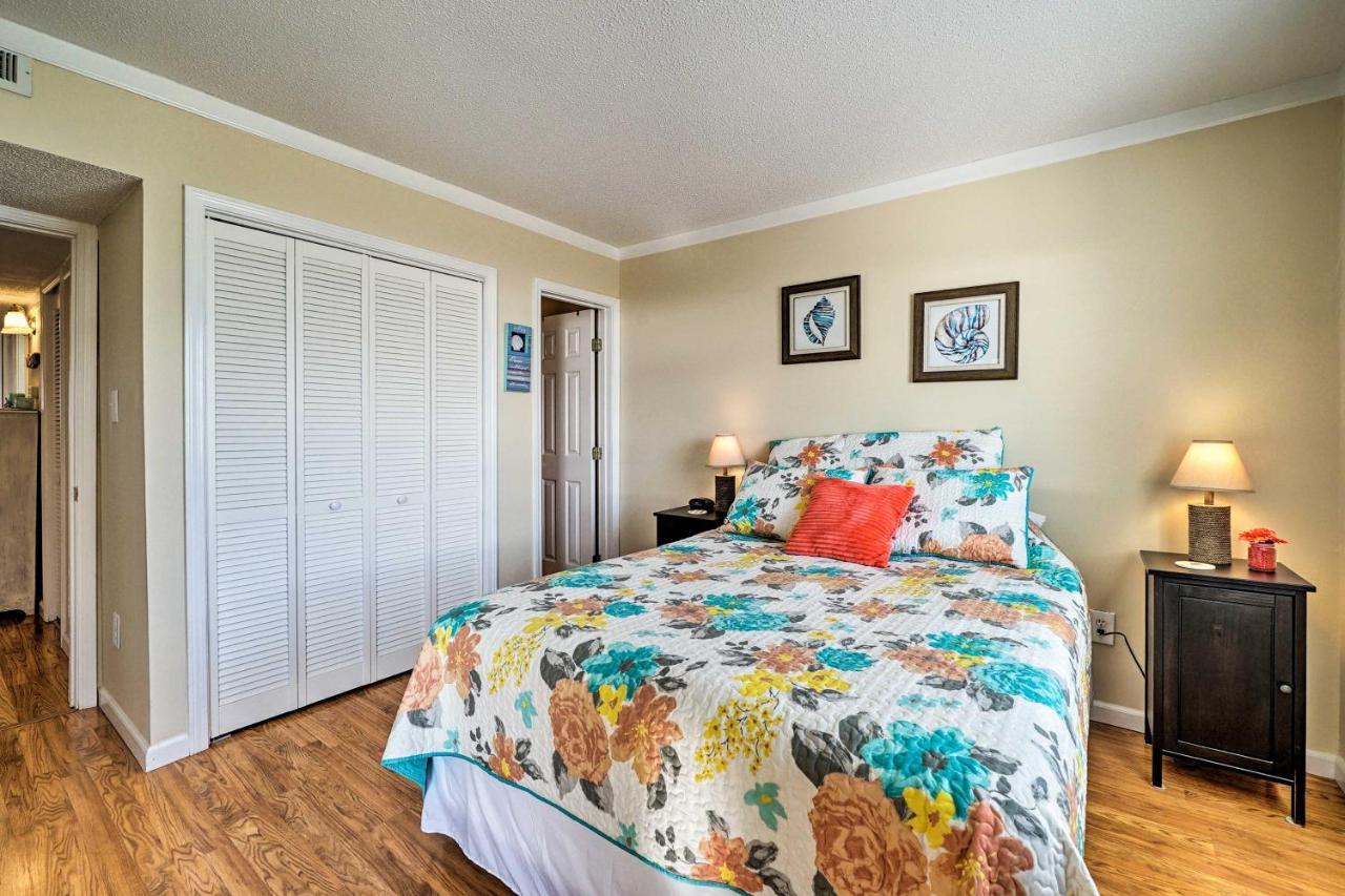 Breezy Beach Retreat With 180-Degree Ocean Views! Apartman Carolina Beach Kültér fotó