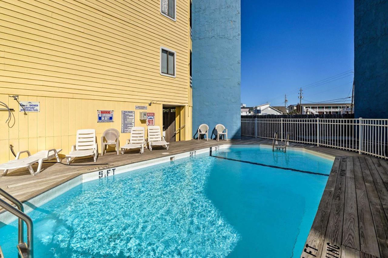 Breezy Beach Retreat With 180-Degree Ocean Views! Apartman Carolina Beach Kültér fotó